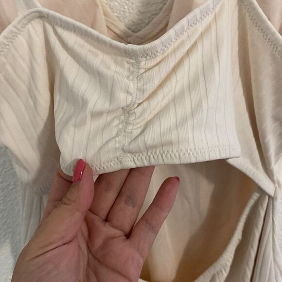 Shade & Shore-cream-one piece swimsuit- tie shoulder strap- cut out back-Size XL - Picture 5 of 10